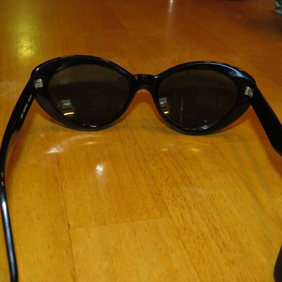 DKNY Vintage 7th Avenue Black Cat Eye Sunglasses